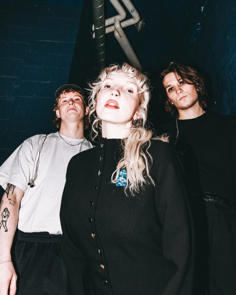 LuanSandkuehlerPhoto 20251213 MiaMorgan Zakk 12 819x1024